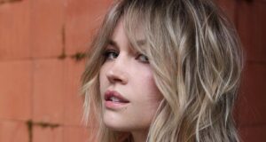 7 Bombshell Long Layered Haircuts We Can’t Get Enough Of