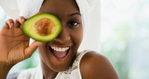 8 Ways Avocado Oil Helps Your Skin