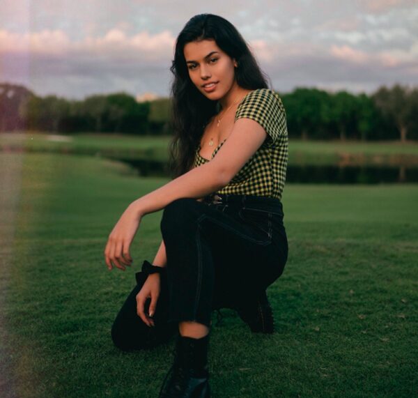 Hawaiian Youtuber Ava Jules On Body Confidence, Protecting The Ocean