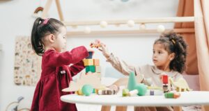 Do Educational Toys Assist in Brain Development? What Does Science Say?