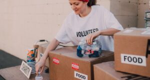8 Simple Things You Can Do To Give Back To Your Community